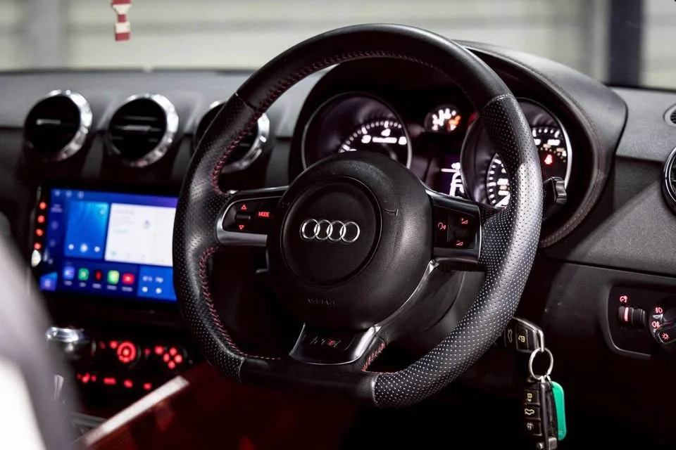 2010 Audi TT Mk2 3