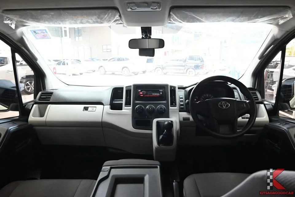 2023 Toyota HiAce VI (H300) 3
