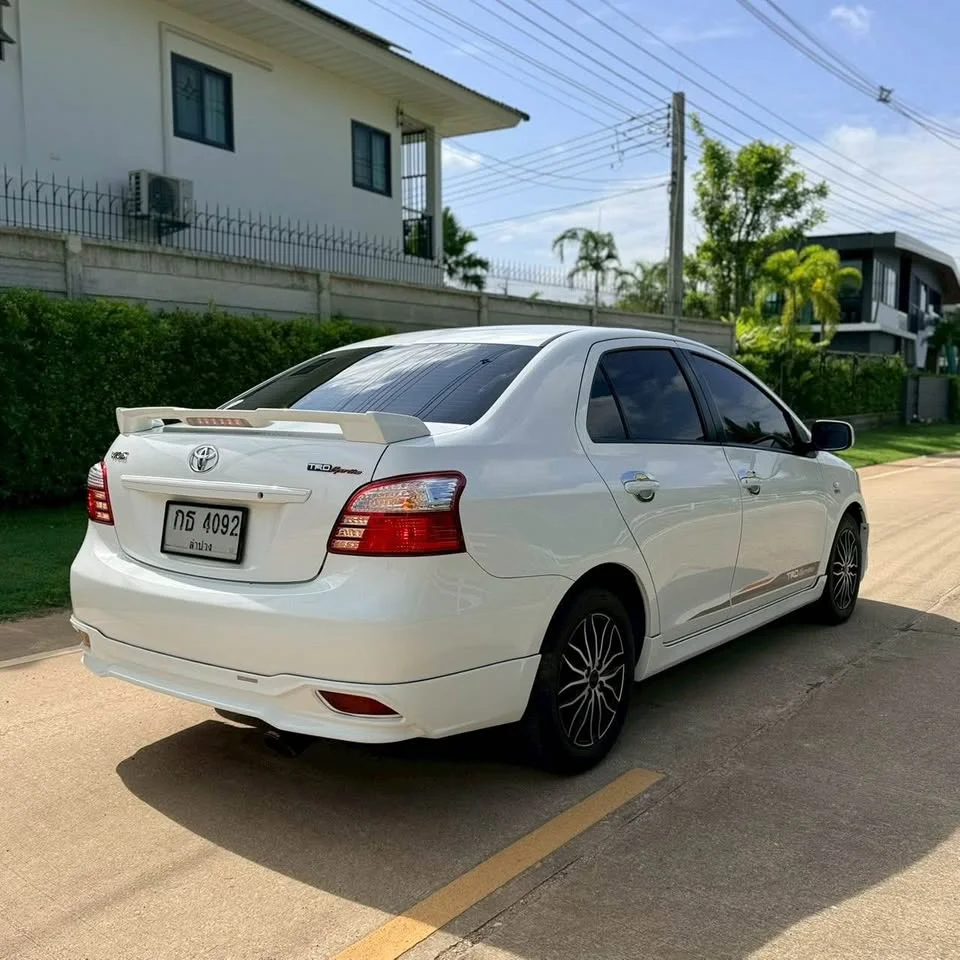 2013 Toyota Vios II 3