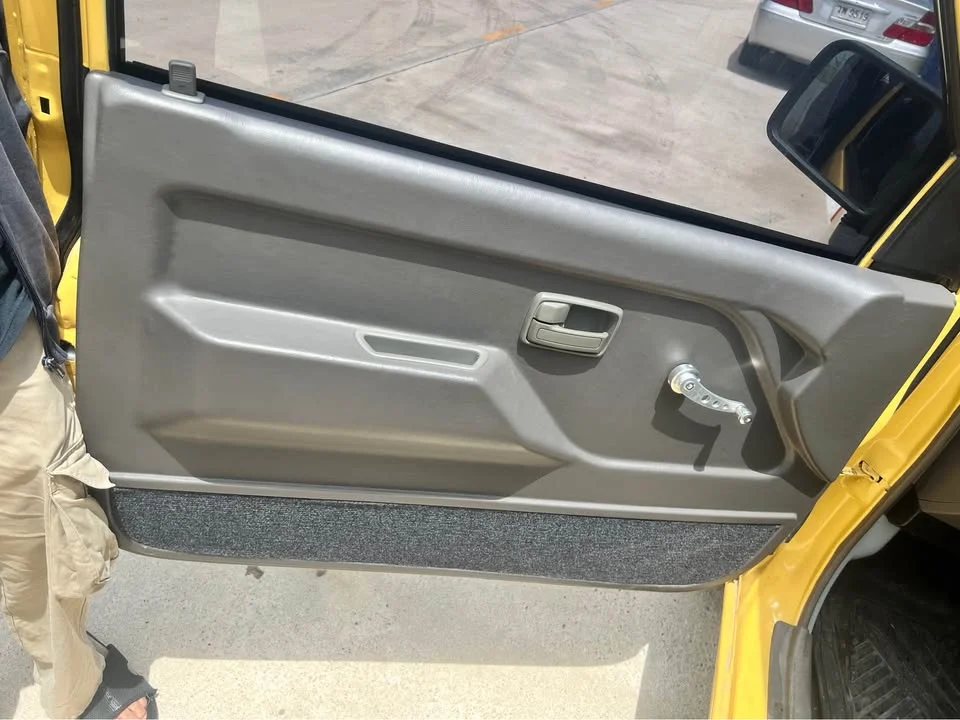 1994 Isuzu TFR III 2