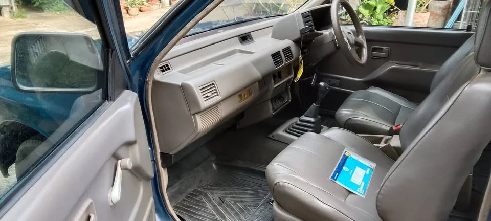 1995 Isuzu TFR III 2