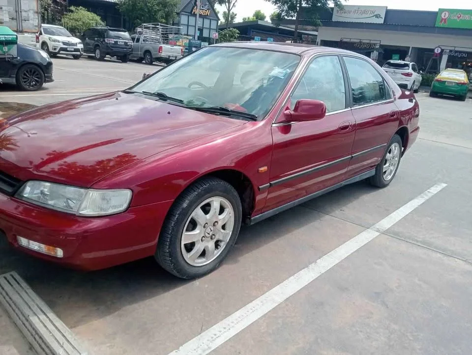 1997 Honda Accord V 3