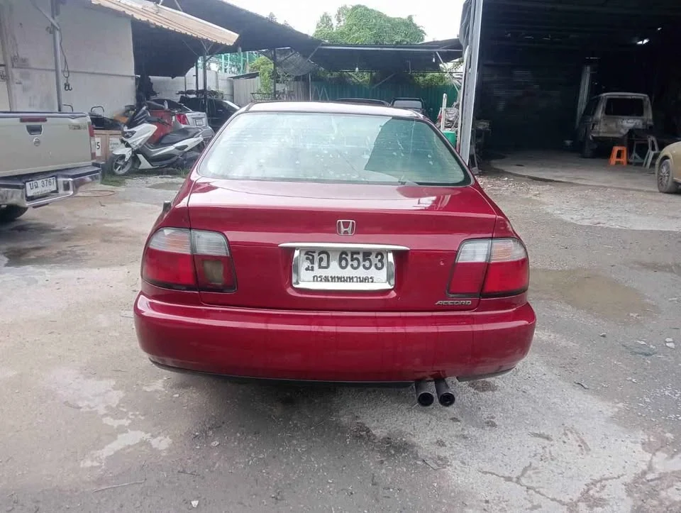 1997 Honda Accord V 2