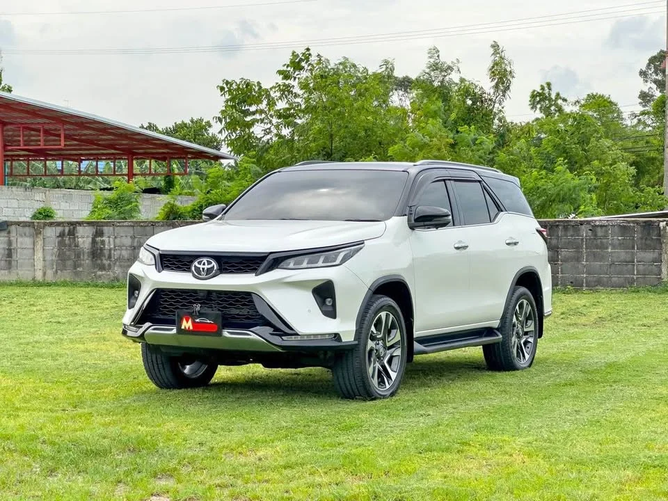 2021 Toyota Fortuner II 3