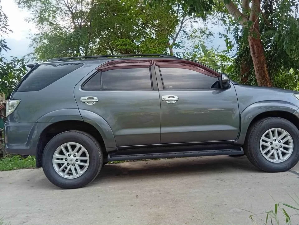 2014 Toyota Fortuner I 3