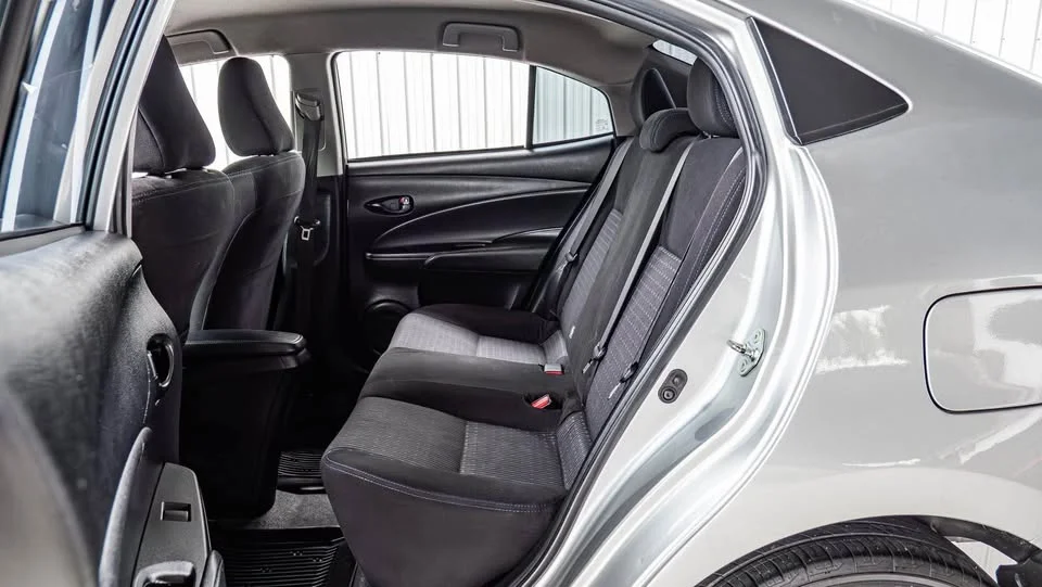 2019 Toyota Yaris ATIV III 2