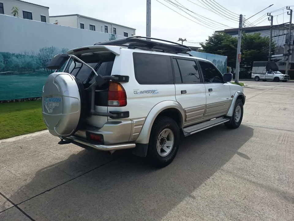 2002 Mitsubishi Strada G-Wagon 3