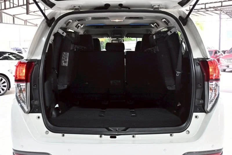 2021 Toyota Innova II 2