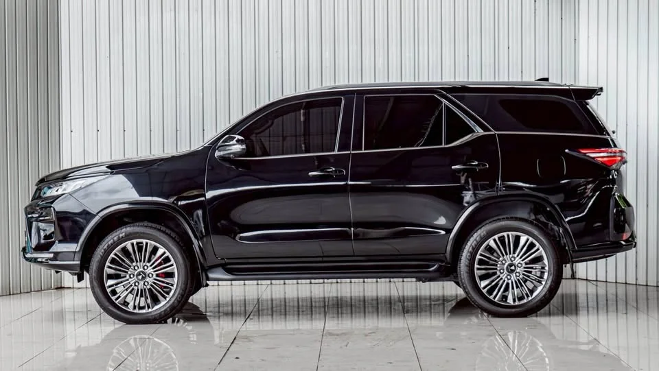 2024 Toyota Fortuner II 2