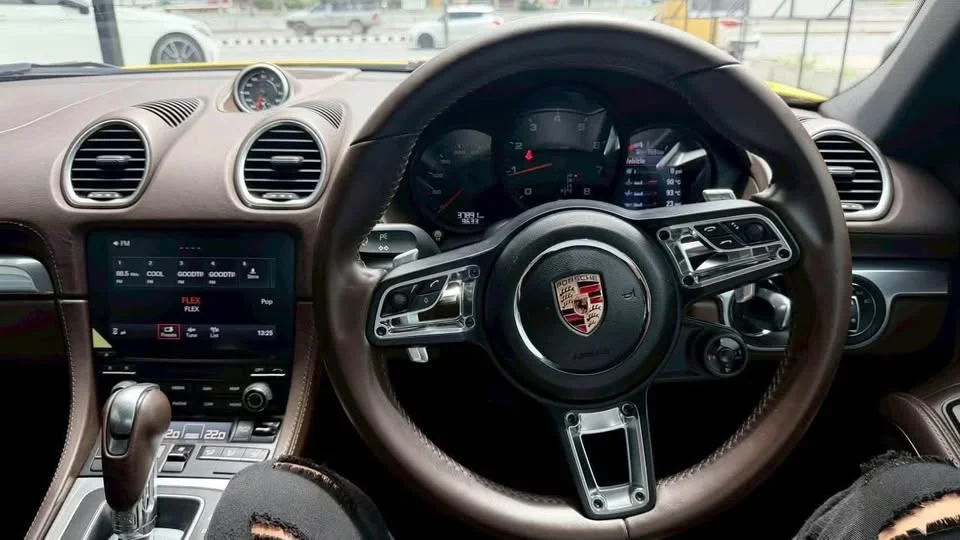 2017 Porsche 718 Boxster and Cayman IV 2