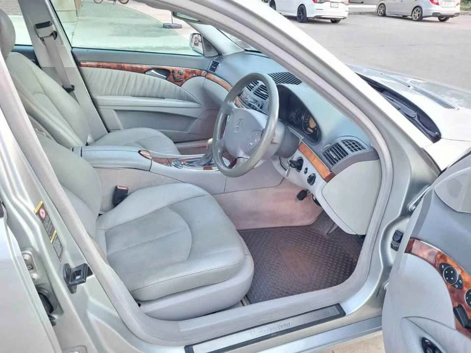 2003 Benz E-Class W211 3
