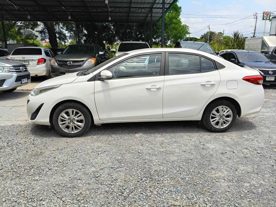 2018 Toyota Yaris ATIV III 3