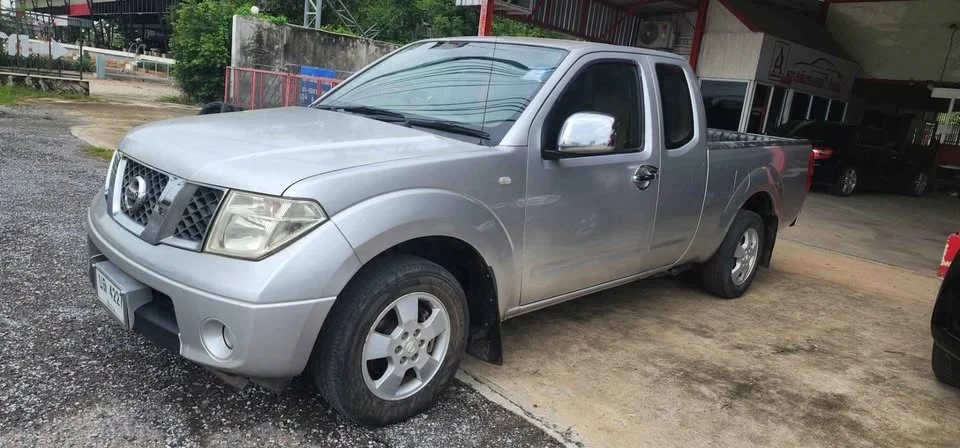 2008 Nissan Navara II 3