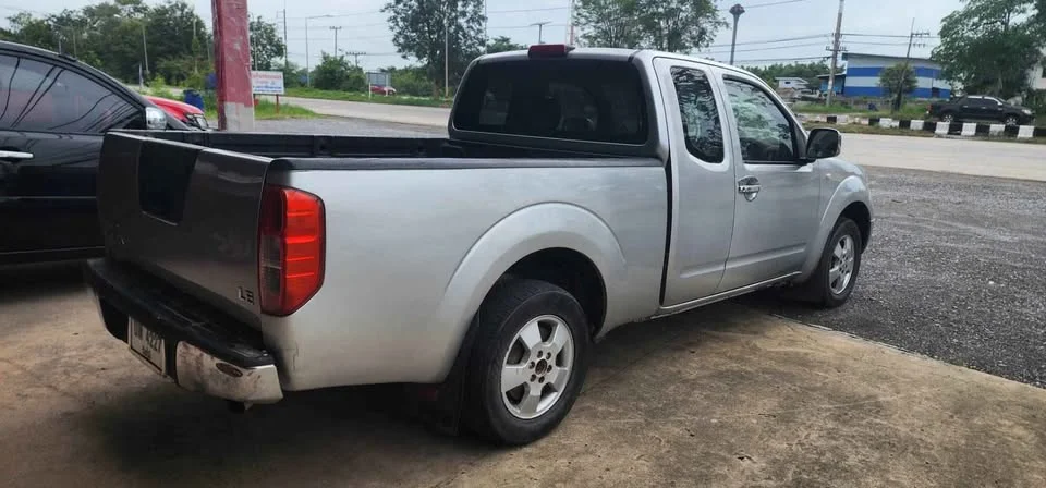 2008 Nissan Navara II 2