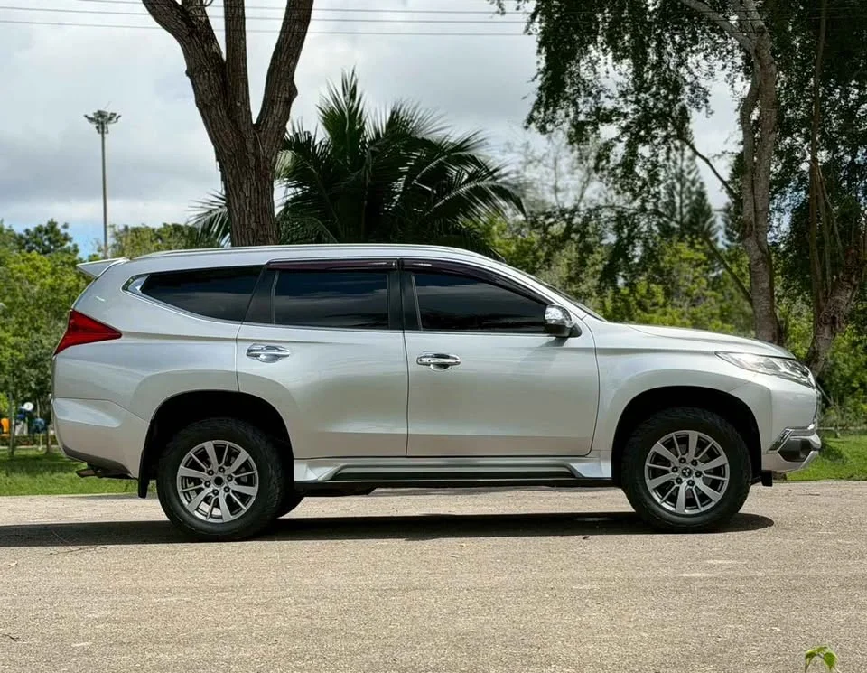 2016 Mitsubishi Pajero Sport III 3