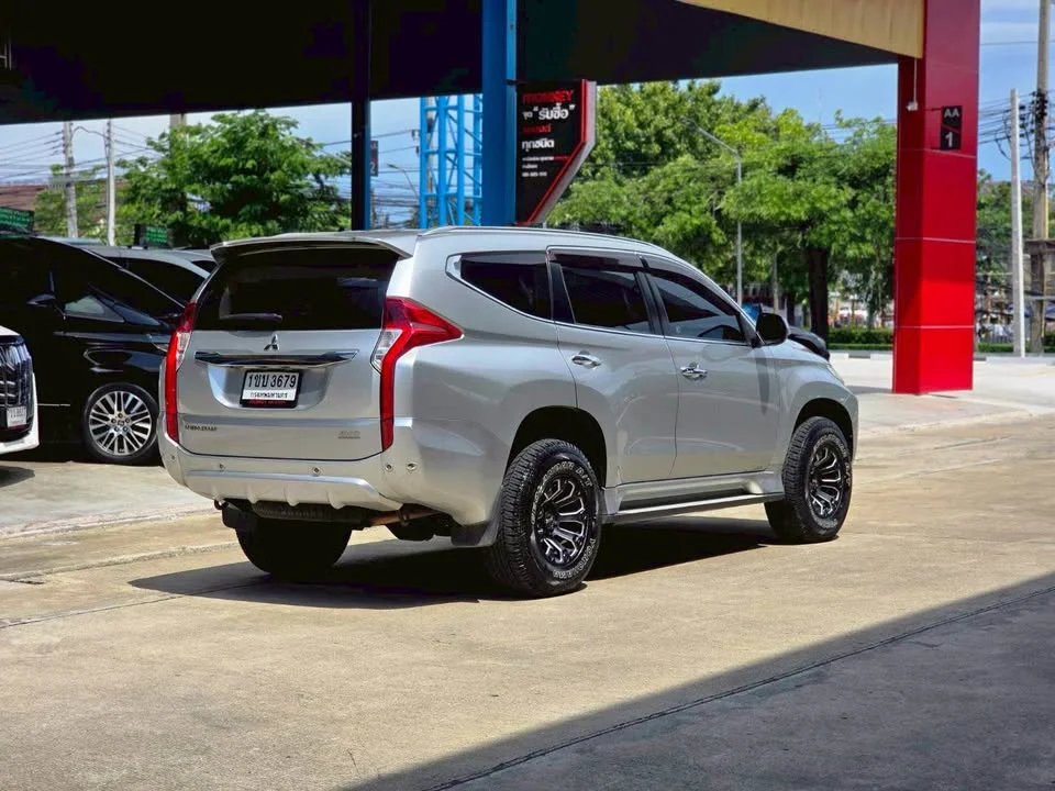 2015 Mitsubishi Pajero Sport III 3