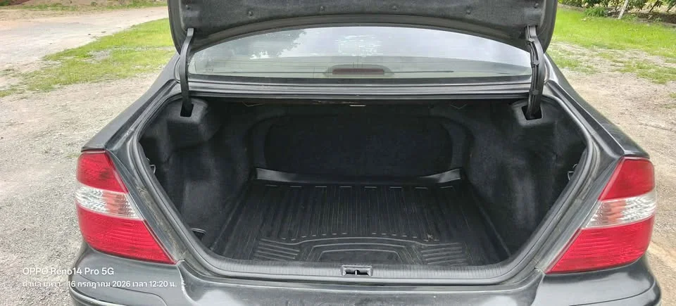 2004 Toyota Camry V (XV30) 3