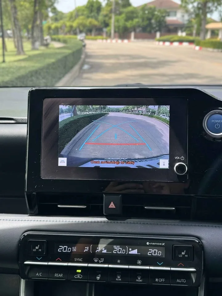2022 Toyota Voxy IV 2