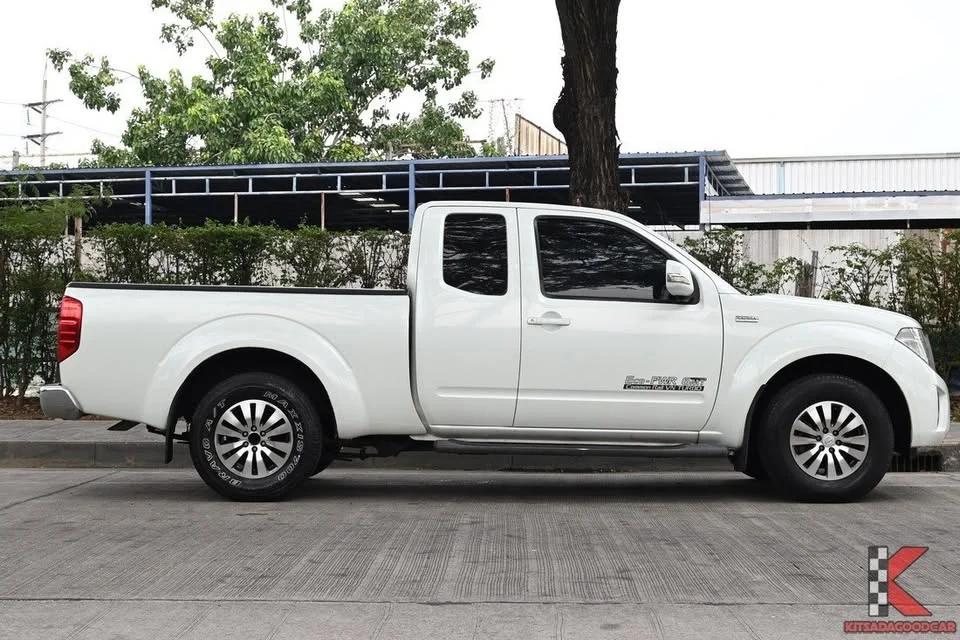 2012 Nissan Navara II 2