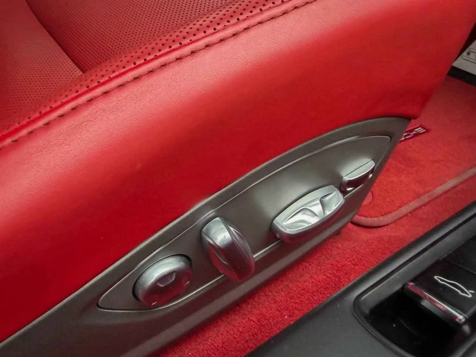 2013 Porsche Boxster and Cayman III 3