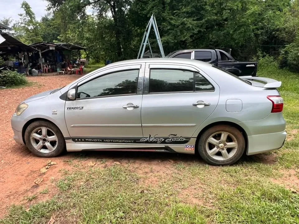 2010 Toyota Vios II 2