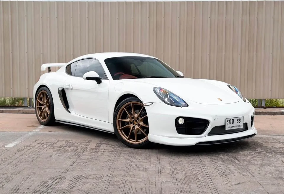2013 Porsche Boxster and Cayman III 3
