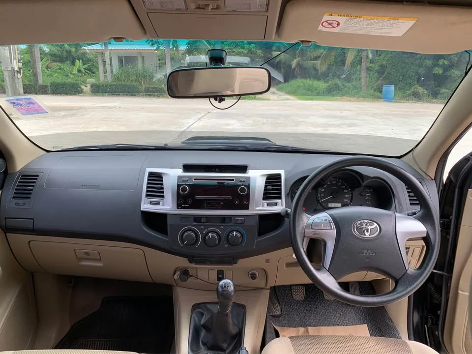 2015 Toyota Hilux VII 3