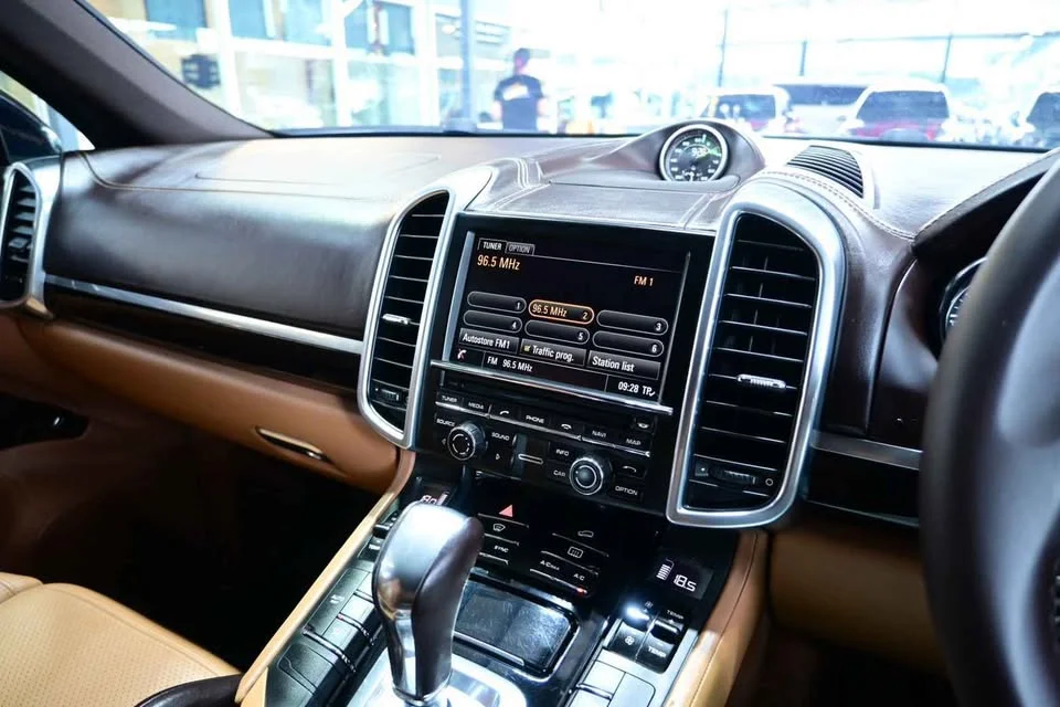 2016 Porsche Cayenne II 2