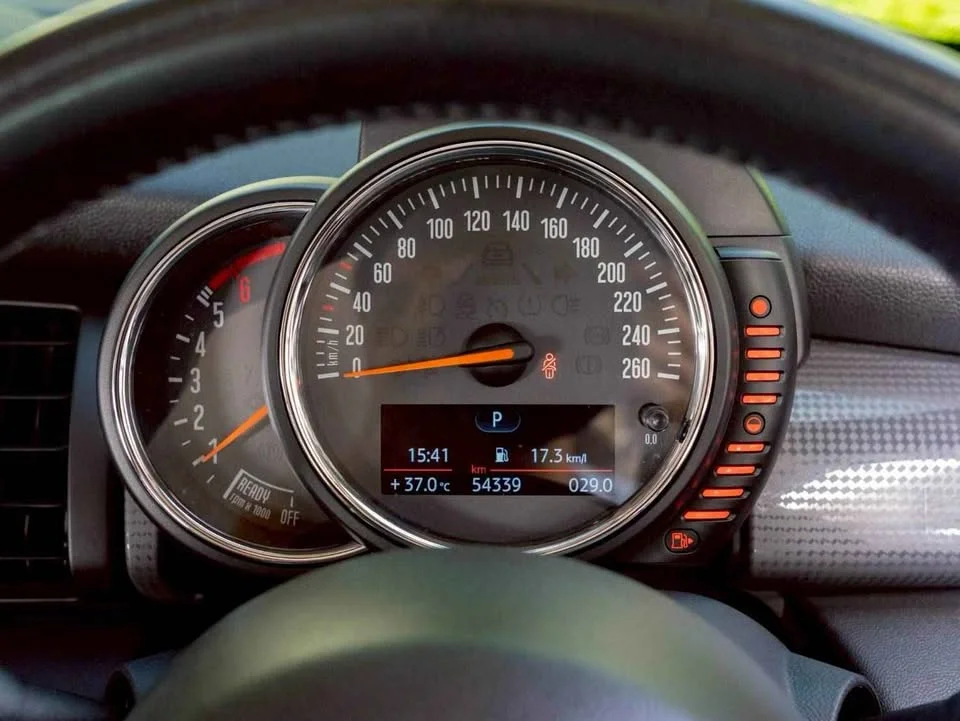 2015 Mini Hatch  III 3