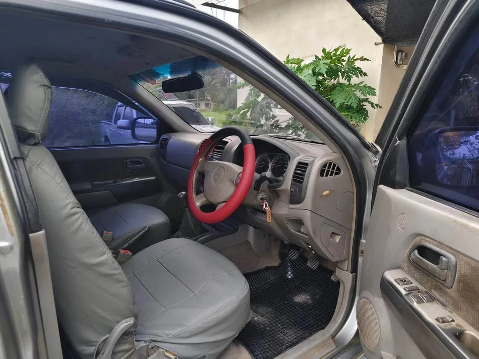 2004 Isuzu D-Max I 3