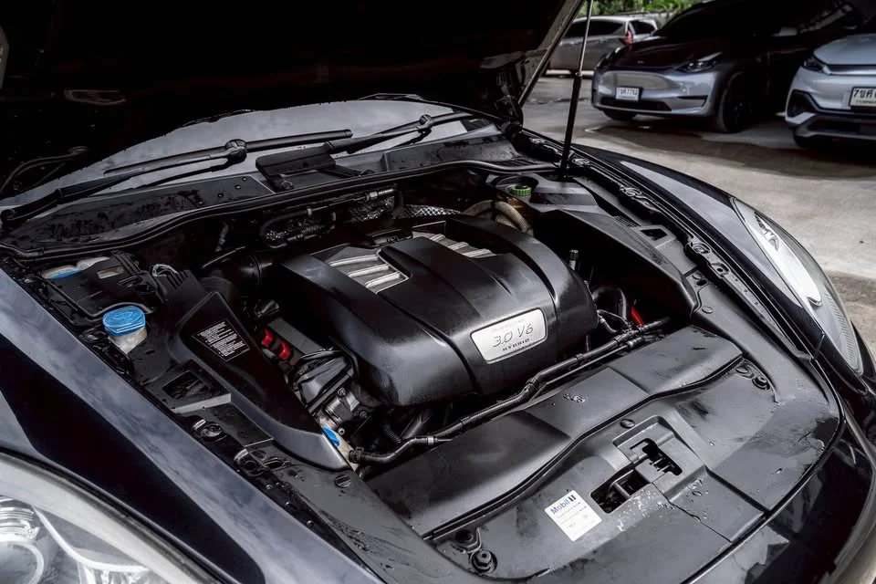 2012 Porsche Cayenne II 2