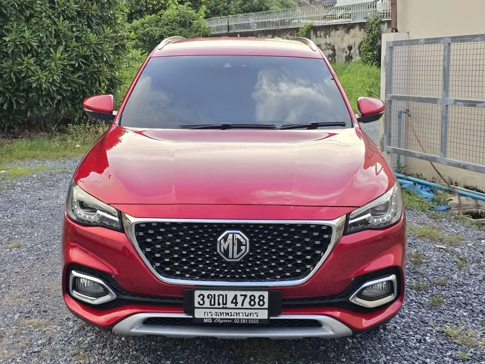 2022 MG HS 3