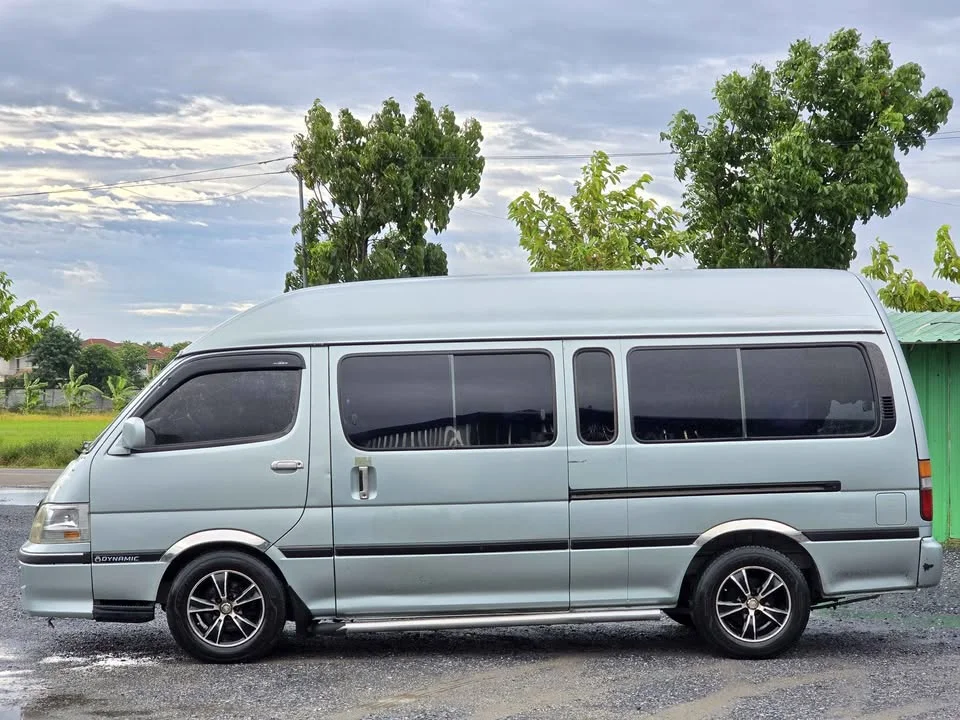 2004 Toyota Commuter IV (H100) 3