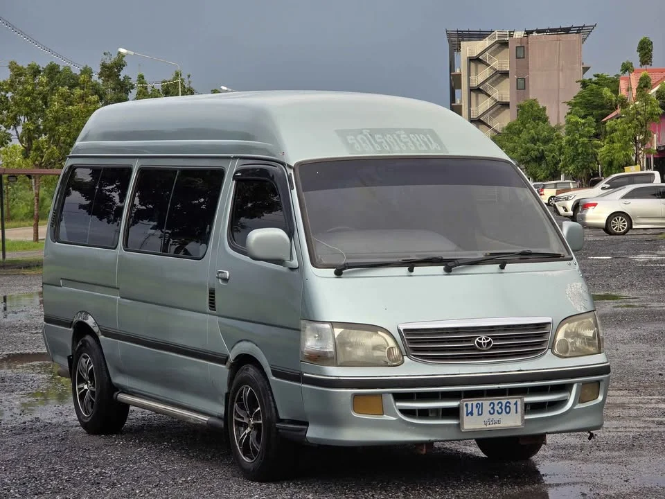 2004 Toyota Commuter IV (H100) 2