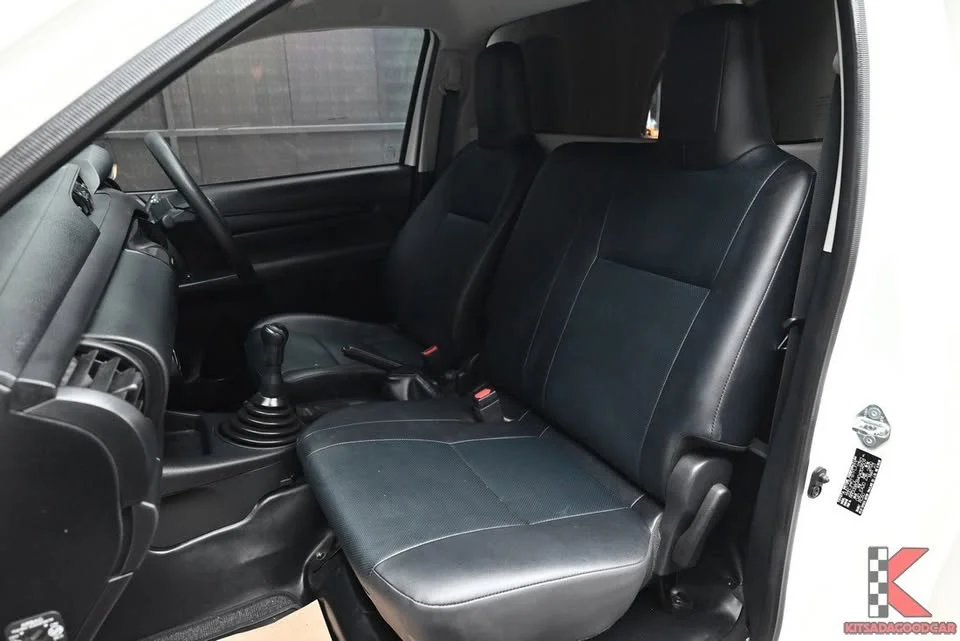2023 Toyota Hilux VIII 2