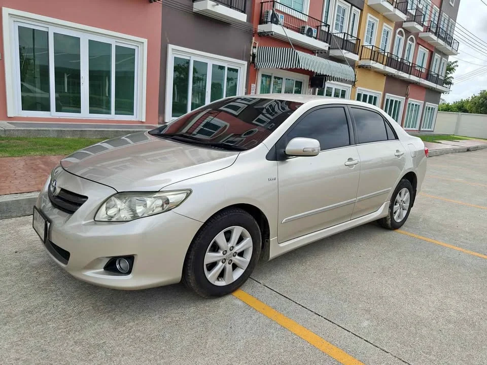 2010 Toyota Corolla Altis X (E140) 2