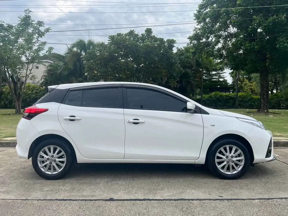 2022 Toyota Yaris III 2
