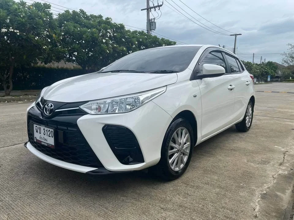 2022 Toyota Yaris III 3