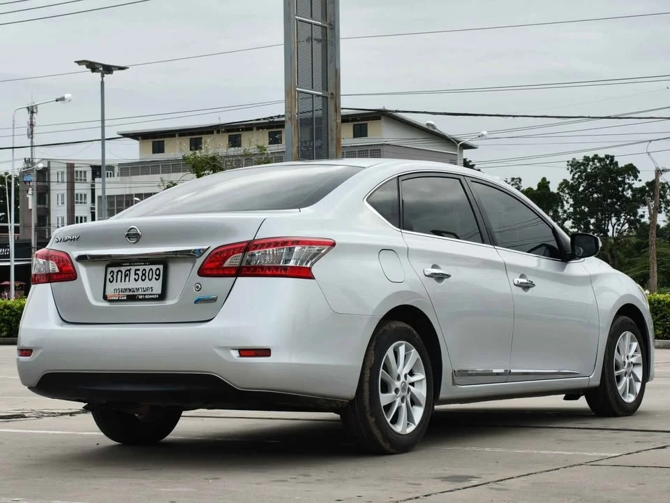 2013 Nissan Sylphy III (B17) 2