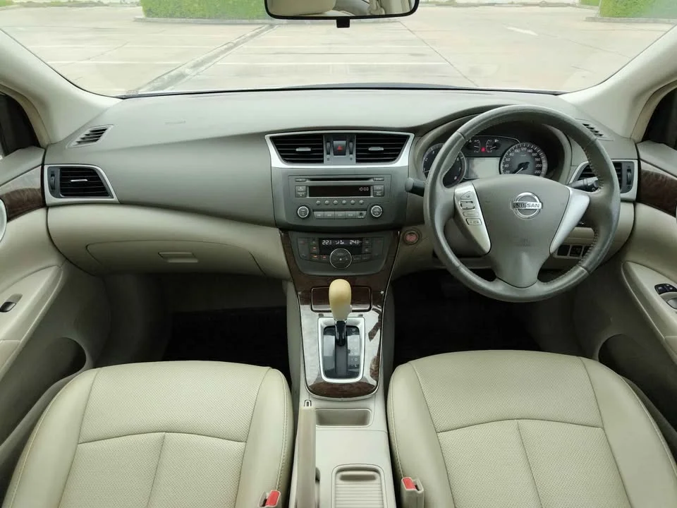 2013 Nissan Sylphy III (B17) 3