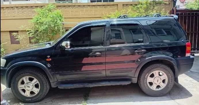 2004 Ford Escape I 2