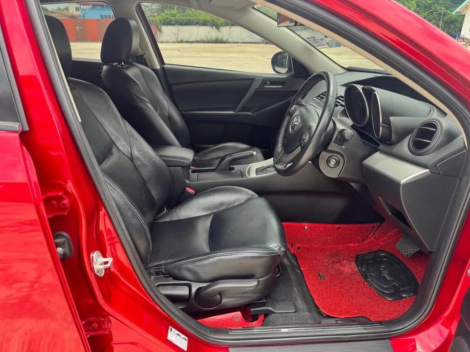 2012 Mazda 3 II 3