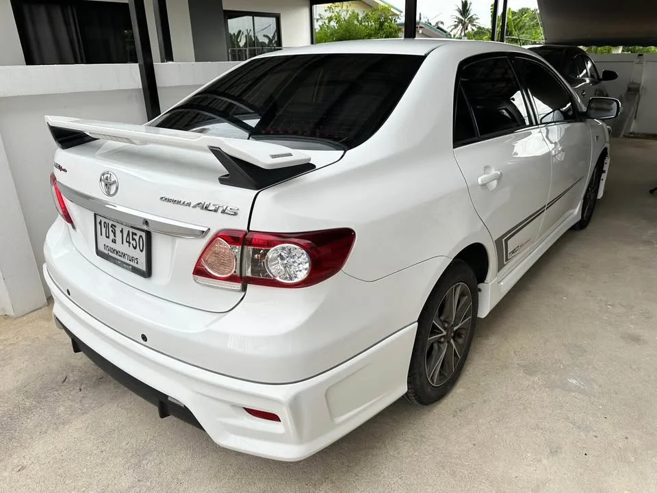 2013 Toyota Corolla Altis X (E140) 2