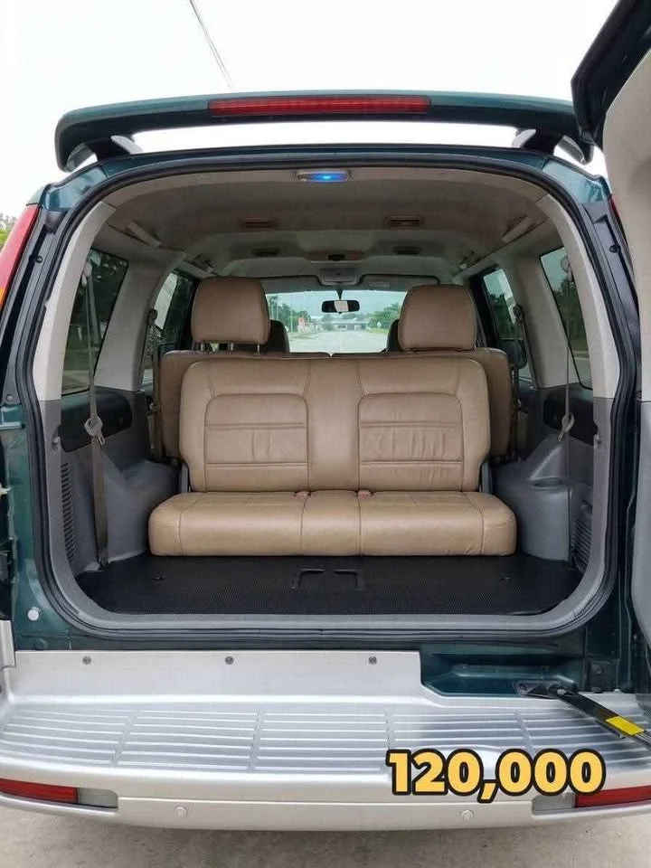 2004 Ford Everest I 2