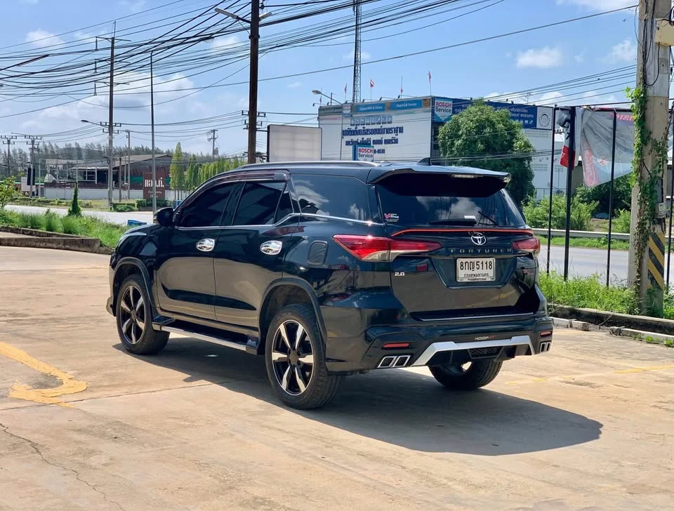2019 Toyota Fortuner II 2