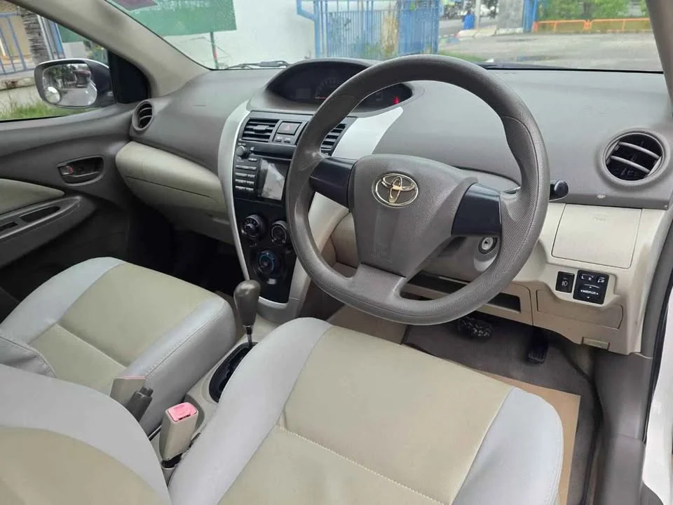 2010 Toyota Vios II 3