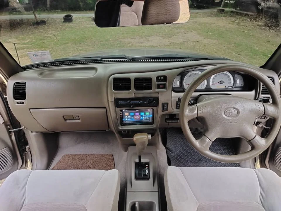 2004 Toyota Sport Rider I 3