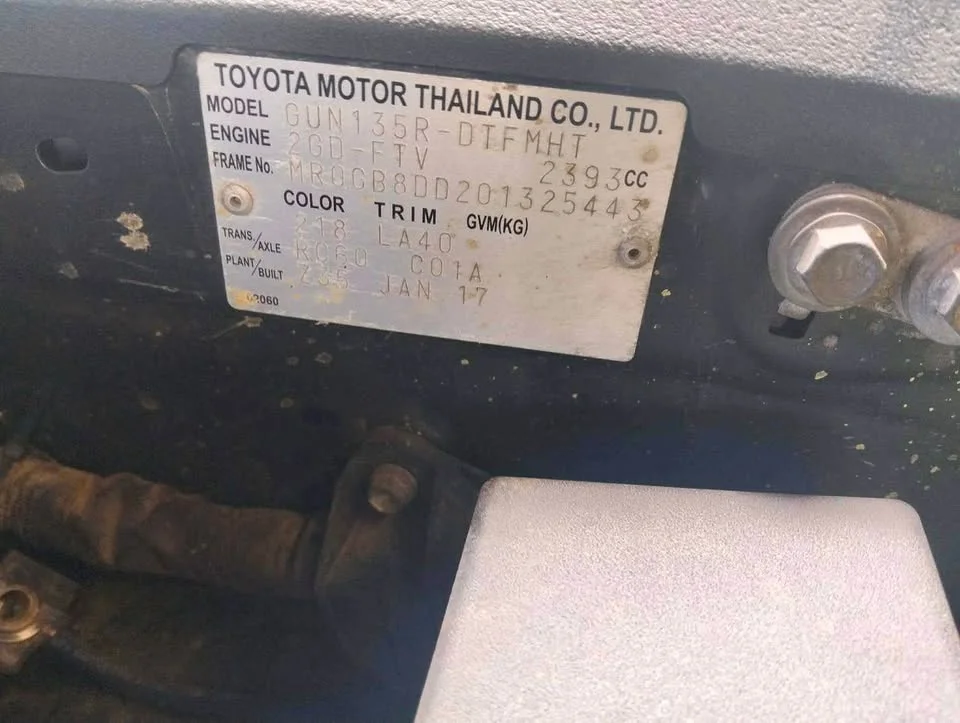 2017 Toyota Hilux VIII 3