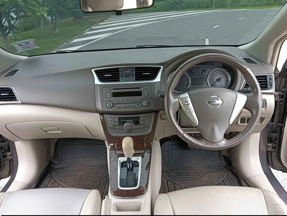 2013 Nissan Sylphy III (B17) 3