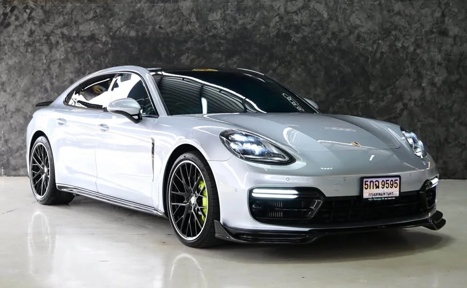 2018 Porsche Panamera II 3